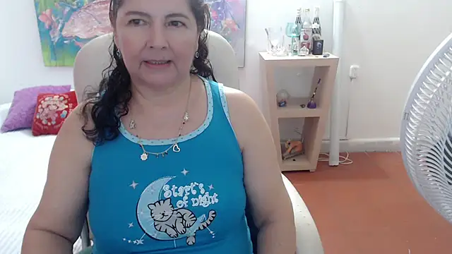 leonela_69のライブXXXチャット