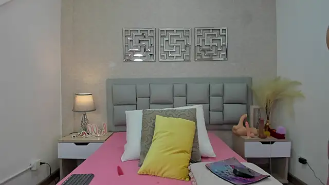 frehia_dimouのライブXXXチャット