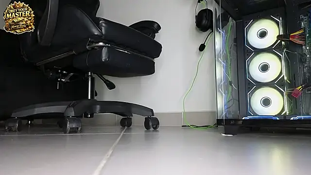 cash_master888's Live XXX Chat