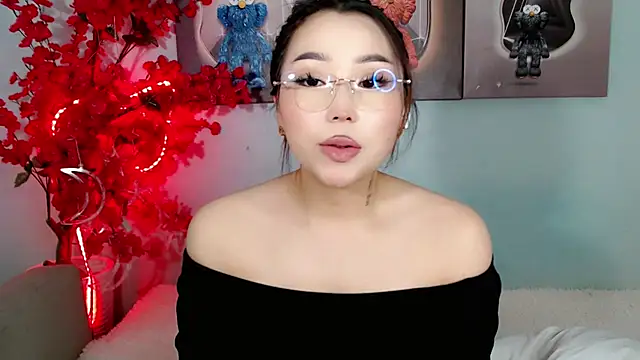 ichiben's Live XXX Chat