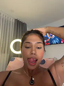 stormyy_ 在線直播表演