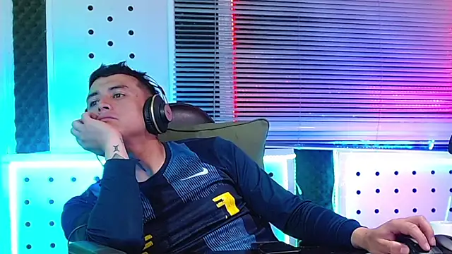 Chat XXX ao vivo de Godofcumxxx