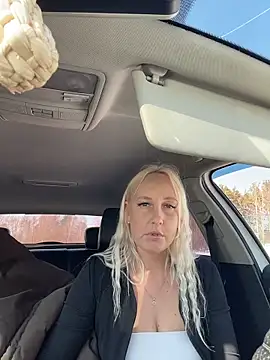 MerlinDave élő XXX-chatje