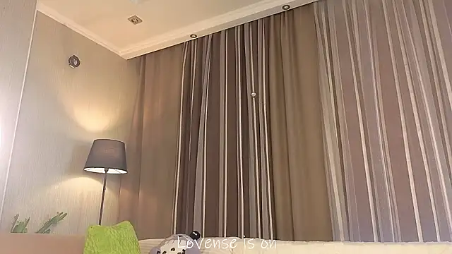 LurleneRamo élő XXX-chatje