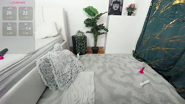 innocent_eva1 élő XXX-chatje