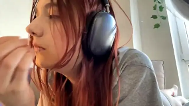 EunTurtonのウェブカメラショー