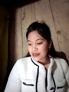 Alice-567's Live XXX Chat