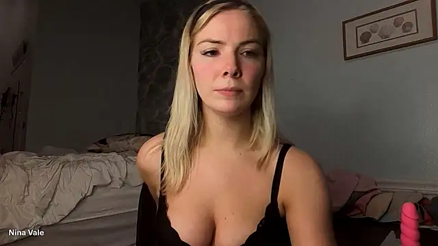 Ninavale webcam show