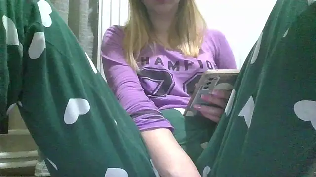 Chat +18 de dirty_sasha00 ao vivo