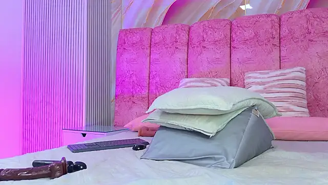 emmacurvy 即時 XXX 聊天