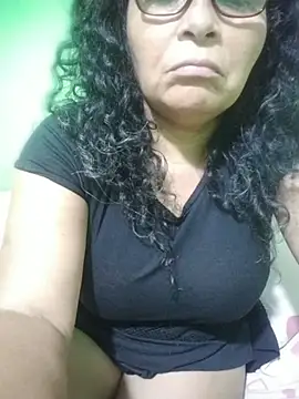 Amarantha25のライブXXXチャット