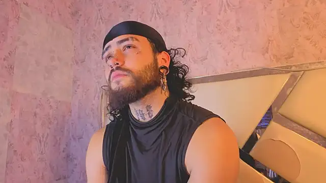 Benny_and_Mark Chat XXX live