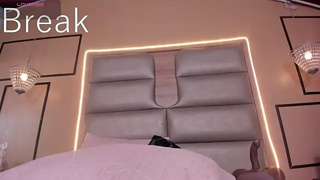 CAYLINCOLLINS Live XXX Chat