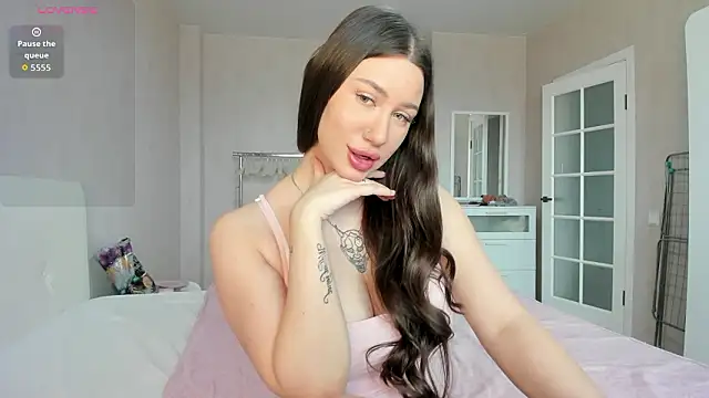 Czat XXX na żywo – synop_sis