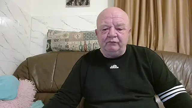 fullballs6 Webcam show