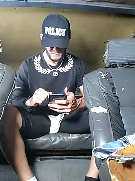 PIGHIGHDIRTY_p0's Live XXX Chat