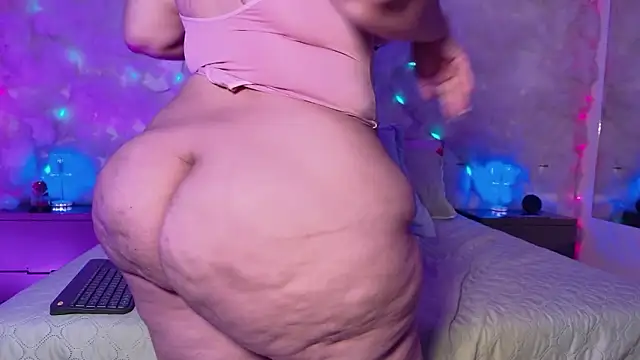 emmajohnss: онлайн-секс-чат