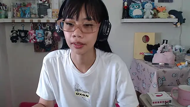 GloryKulikowski Pertunjukan Webcam