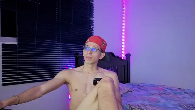 Mike_777kingn Webbikameraesitys