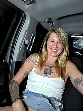 Czat XXX na żywo – SheIsSomething