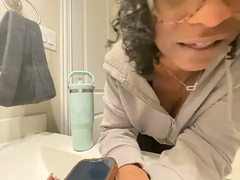 wynterheat Live XXX Chat