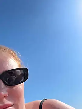 XXX chat uživo modela SunnyGrin