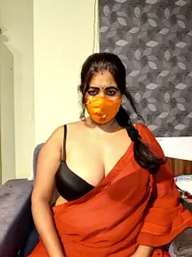 Poly_bhabi Webcam-Show