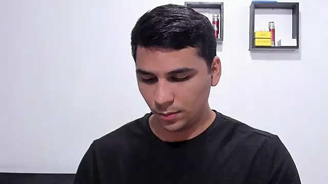 noah_belami 在線直播表演