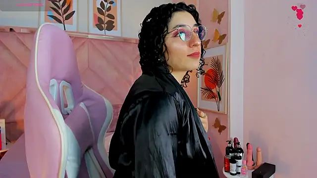 Czat XXX na żywo – DemiJones_