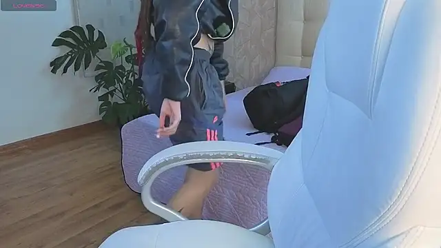 _sharlotte777のライブXXXチャット