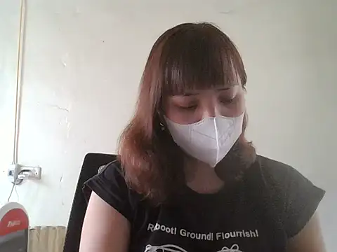 Angela-Eira élő XXX-chatje