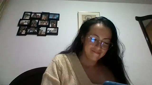 Lauryn_Jonesのウェブカメラショー