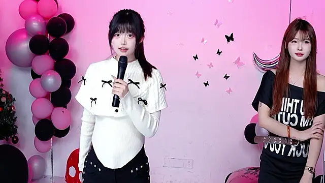 Show modela CM---002 na web-kameri