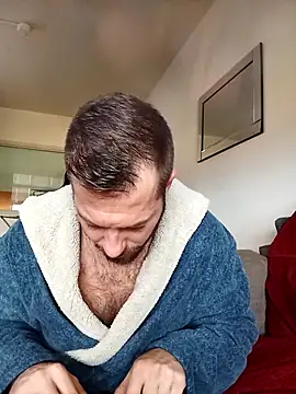 Chat XXX en directo de THE_CHEEKY_ALPHA