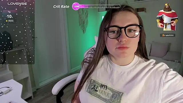 Chat +18 de Laura_CollinsS ao vivo