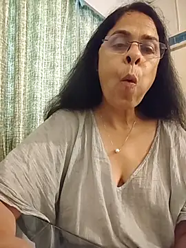 NakedMILFx: απευθείας συνομιλία ΧΧΧ