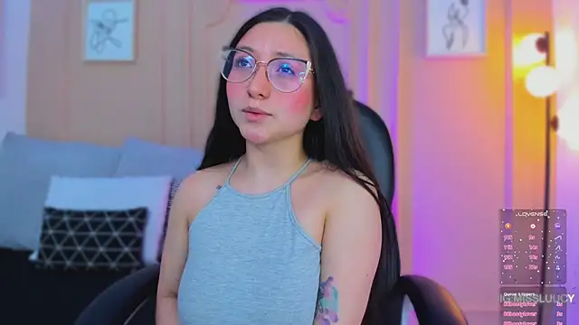 lucy_neil's Live XXX Chat