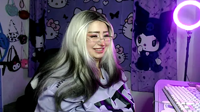 lussyevans24 Chat XXX in diretta