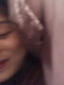 Sarahkiu Chat XXX in diretta