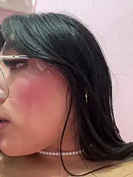 Your_EnyelのライブXXXチャット