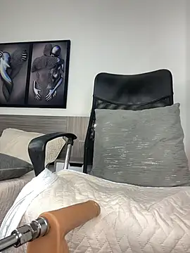 AnnieGirl_ Live XXX-chat