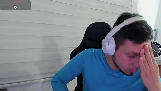 Show modela Rick_Adams na web-kameri