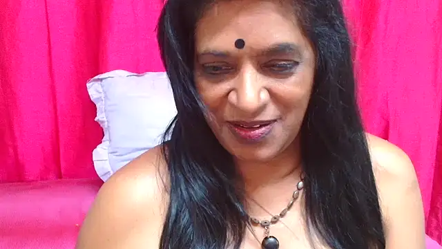 INDIANFUSION Adlı Modelin Canlı XXX Sohbeti