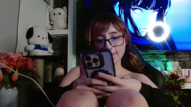 CelesteAyase Adlı Modelin Canlı XXX Sohbeti