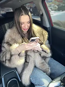 Emma_Catt Adlı Modelin Canlı XXX Sohbeti