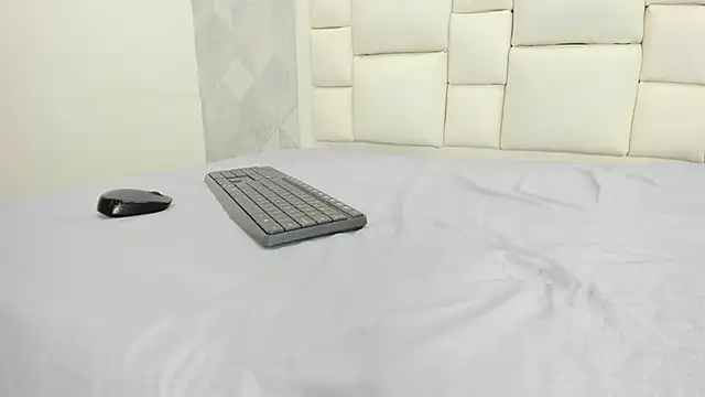 naia_cox's Live XXX Chat