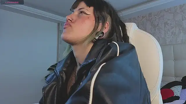 _sharlotte777's Live XXX Chat