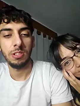 VelvetSolez live XXX chat