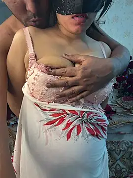 Thithi_Hot_Couple's Webcam Show