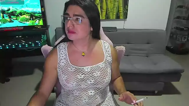 Khalifa_Gold Live XXX Chat